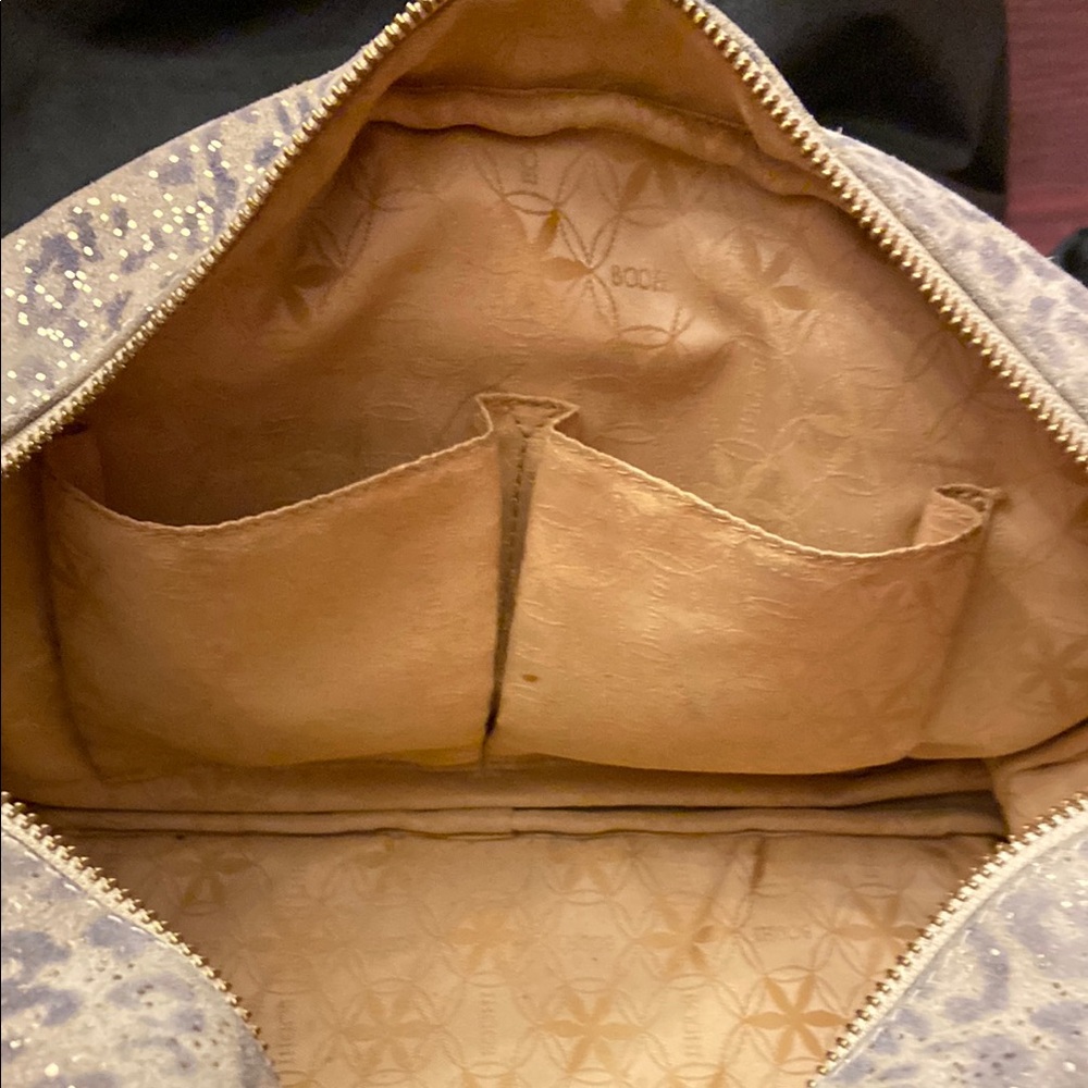 Bodhi Tan and Gold Women's Bag with dust bag - Picture 8 of 11